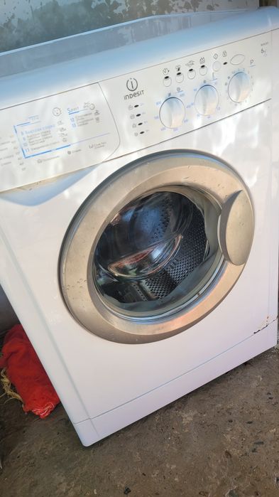 Kirmoshina indesit  yaxshi ishlidi