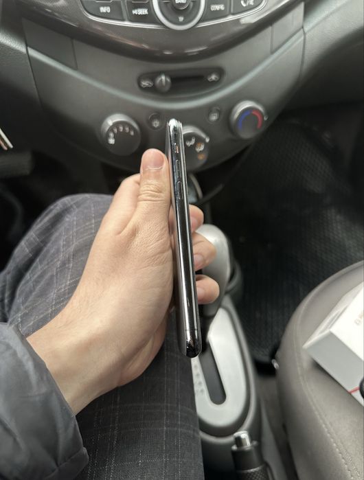 iPhone 11 pro sotiladi ideal sastayanasi