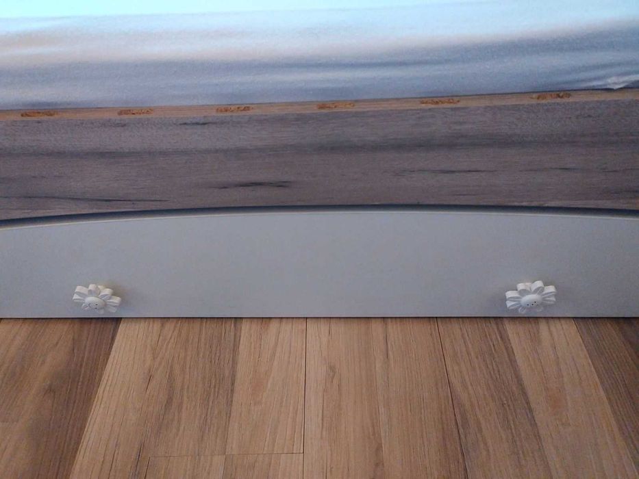 Детско легло с люлеещ механизъм "Краси" + 2 матрака 60х120