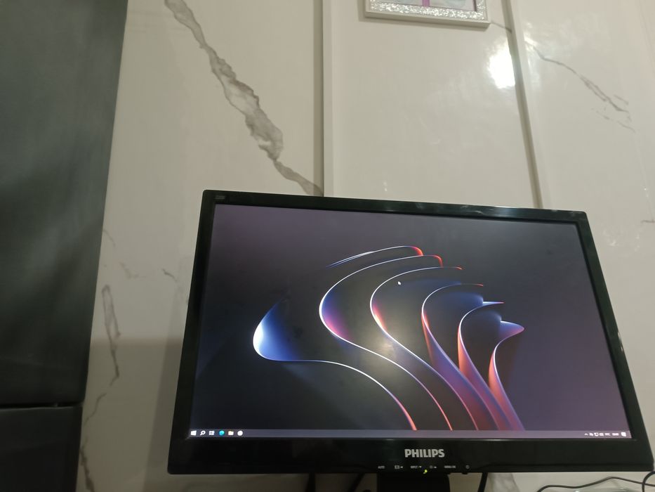 Компьютер 1050 2 Гб   обмен есть