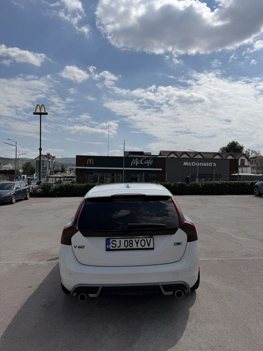 VOLVO V60 2011 — imagine 2