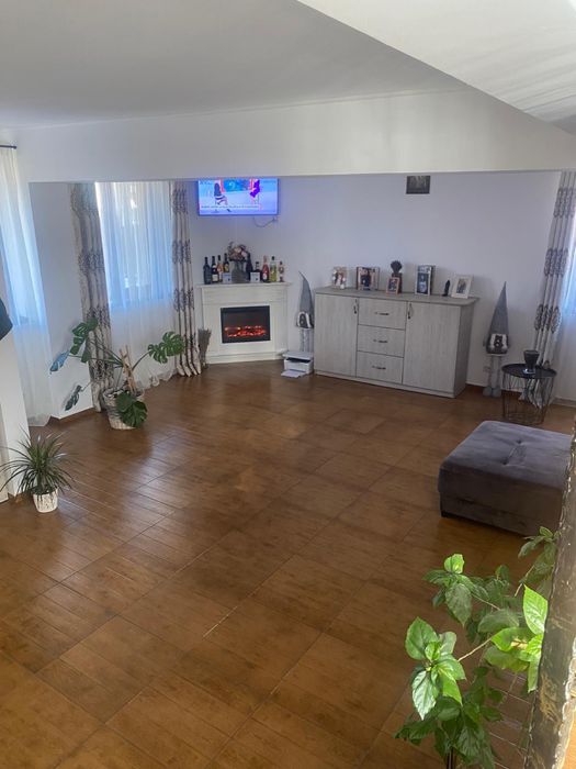 Casa vanzare zona 23 august-centru Buzau