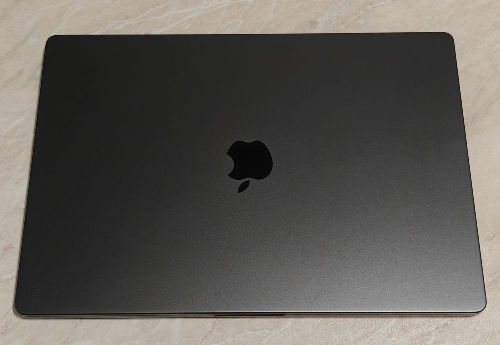 MacBook Pro 16 M4PRO 48/512 22цик/100%