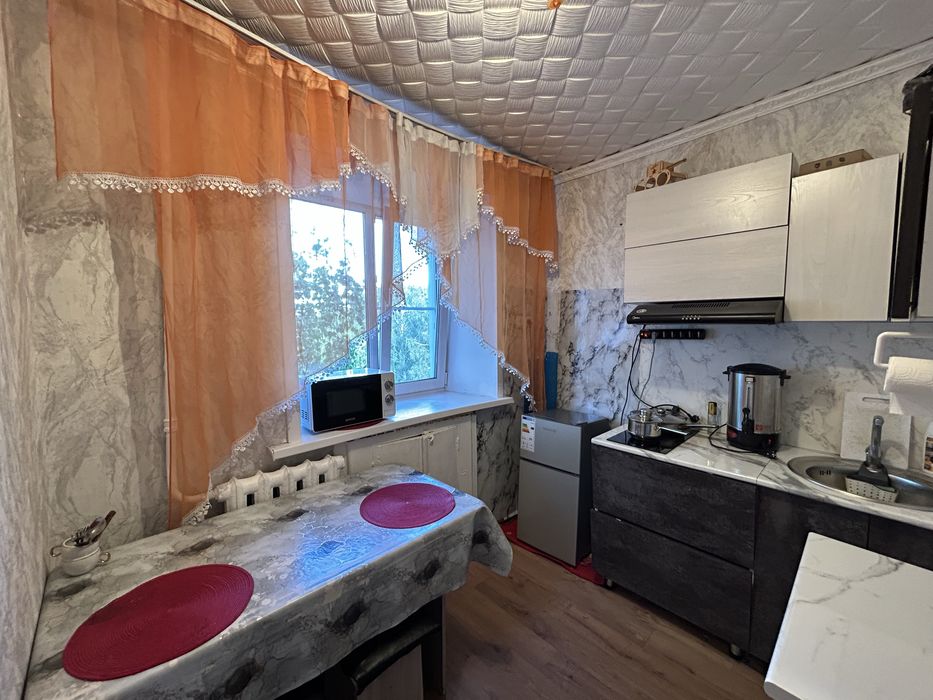 Сдам 2х на комарова 6/1