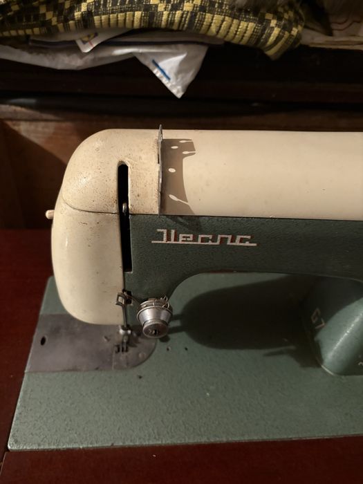 Masina de cusut!!!
