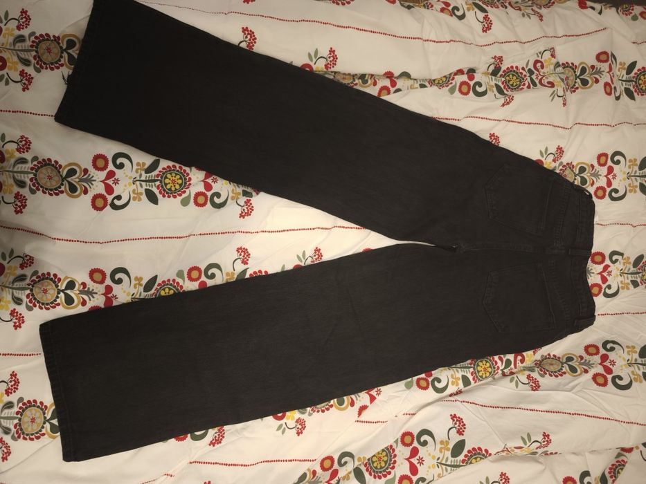 Jeans deosebiți wide leg