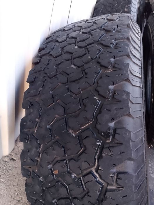 Продам резину BFGoodrich 265*70р16