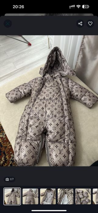 Продам детский комбинезон