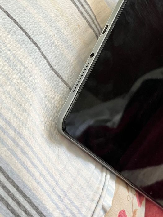 Продам планшет Redmi