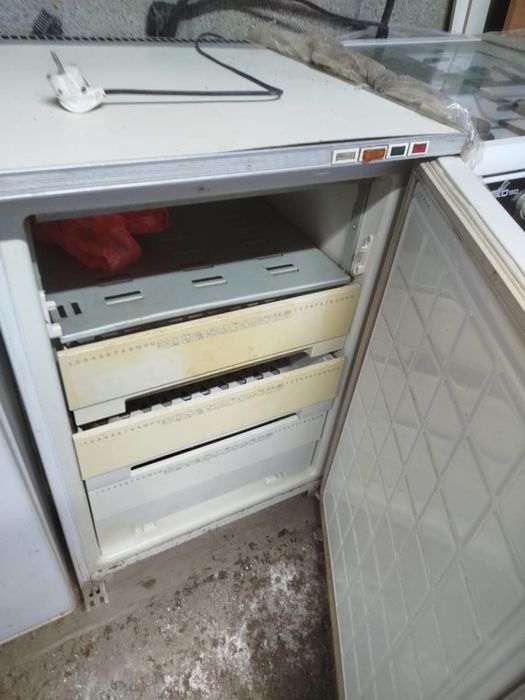 Продам холодильник