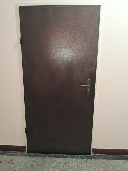 Дава се под наем Офис в Казанлък - 21 кв.м за 163.2 € - Снимка #1