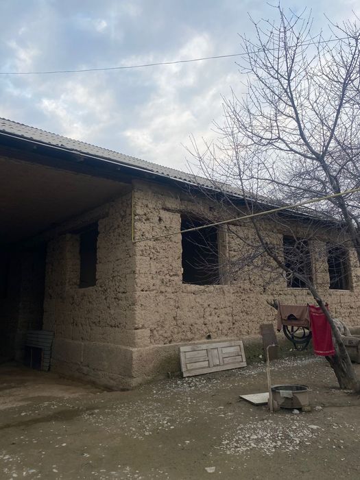 Дом недостроеный