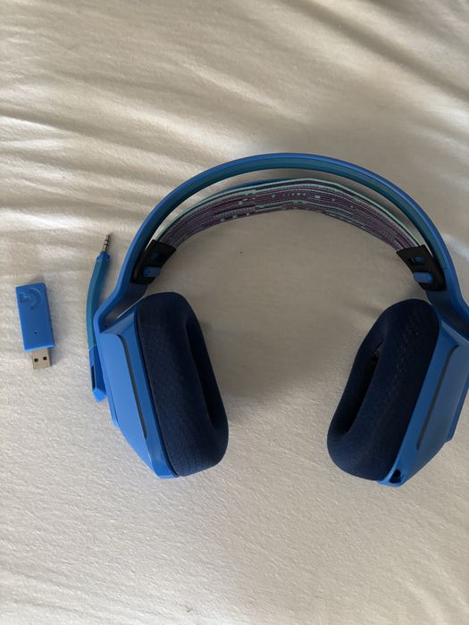 Casti logitec G733