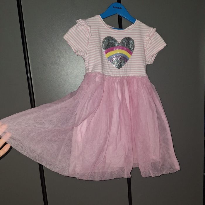 Продам детские платья