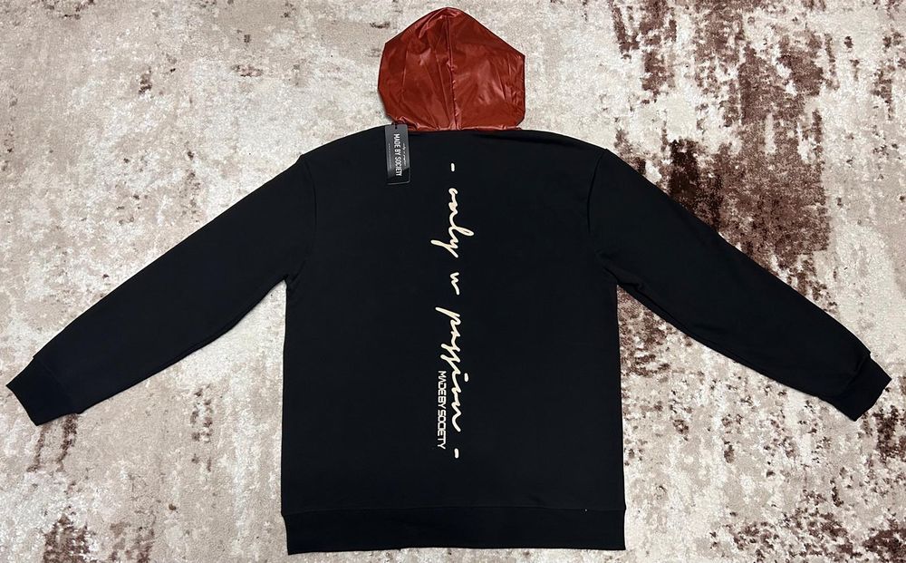 Vând compleu nou de bărbați Made by Society