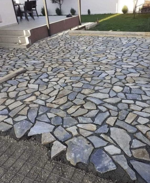 Montaj cu piatra