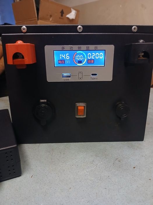 Продам аккумулятор 200AH