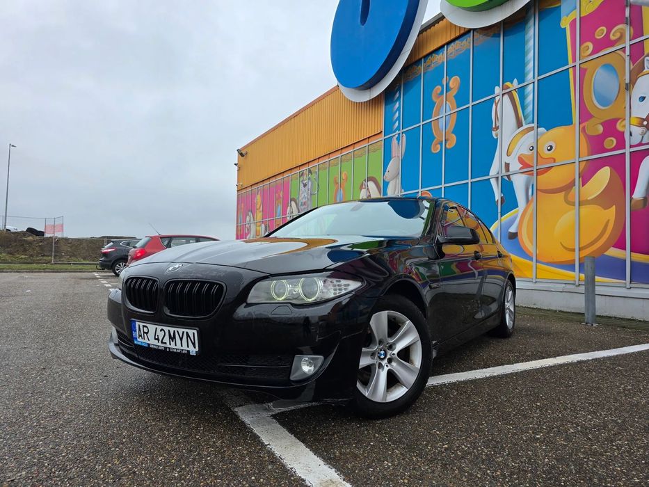 BMW Seria 5 BMW F10 / EURO 5 / Navi mare / Incalzire scaune / XENON / Senzori