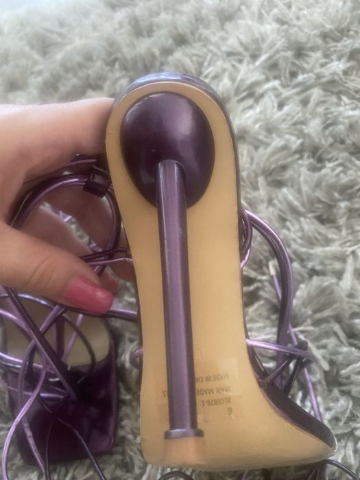 Sandale mov elegante