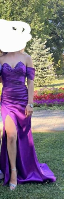 Rochie de nuntă purtată o singură dată