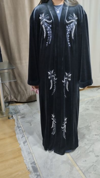 Продам Абайку черного цвета