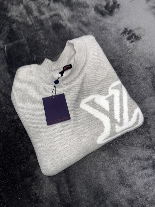 Bluza Louis Vouitton Gri marime S fit M