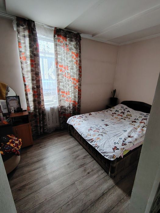 Продам квартиру в центре Ащибулака