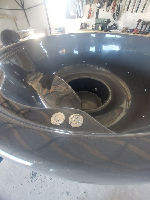 Ciubar  jacuzi de fibra de sticla cu soba integrata,în Cluj Napoca