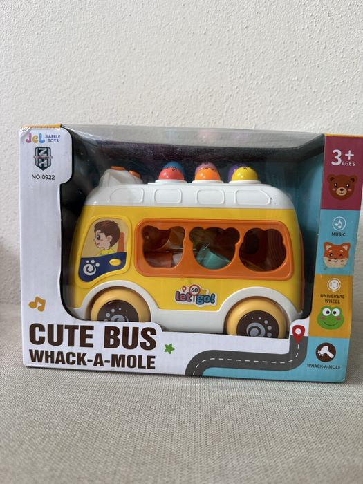 Autobuz cu sunete si ciocanel