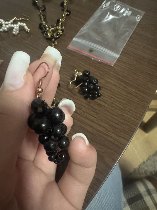 Bijuterii lucrate manual