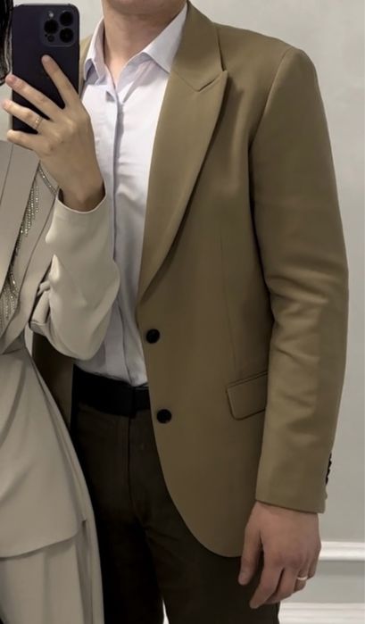 Классный бежевый пиджак