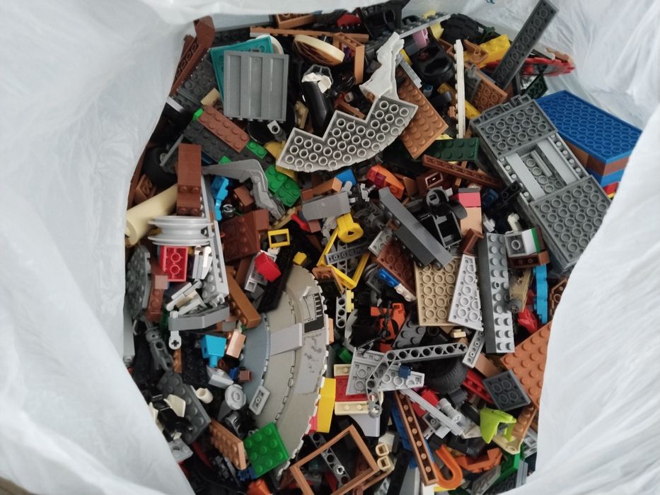 Продам конструкторы лего в пакете