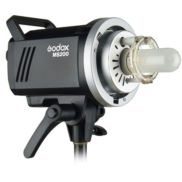 Flash Godox MS200 nou