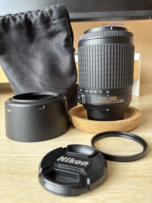 Обектив Nikon AF-S NIKKOR DX 55-200mm 1:4-5.6G ED