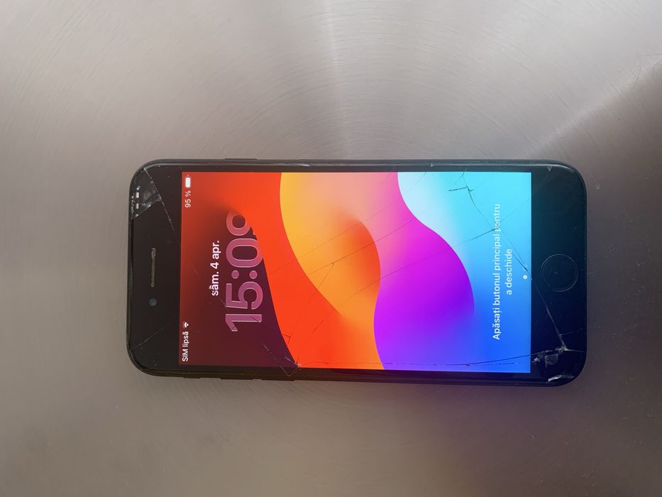 Se 2021 de 64gb . Baterie 95%