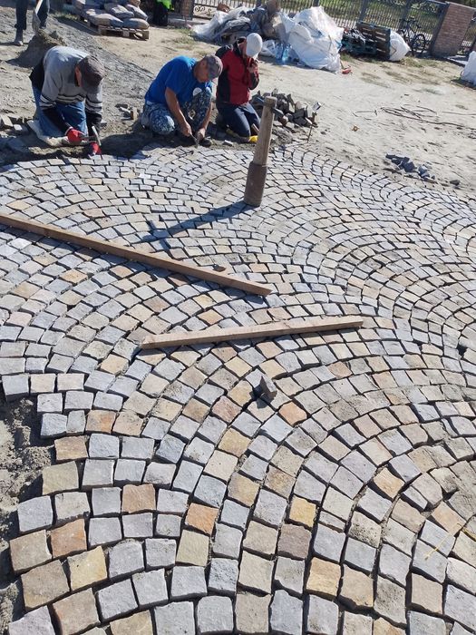 Piatra cubică andezit