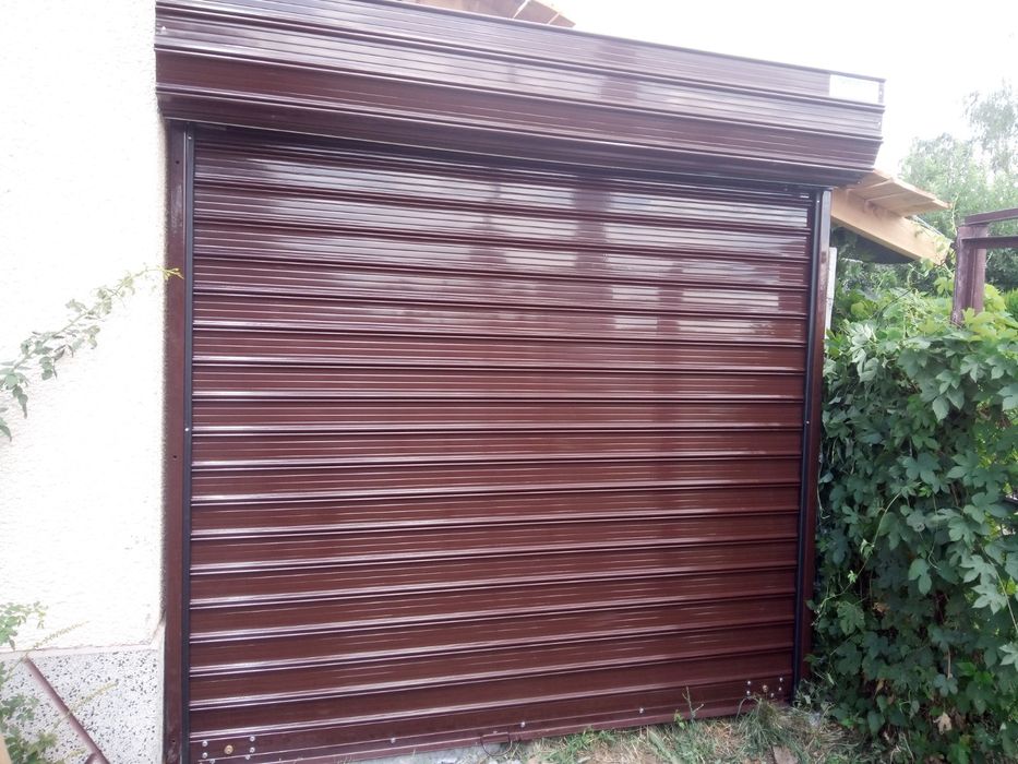 Монтаж на врати ролетни ,термо,секционни промишлени и задвижване .