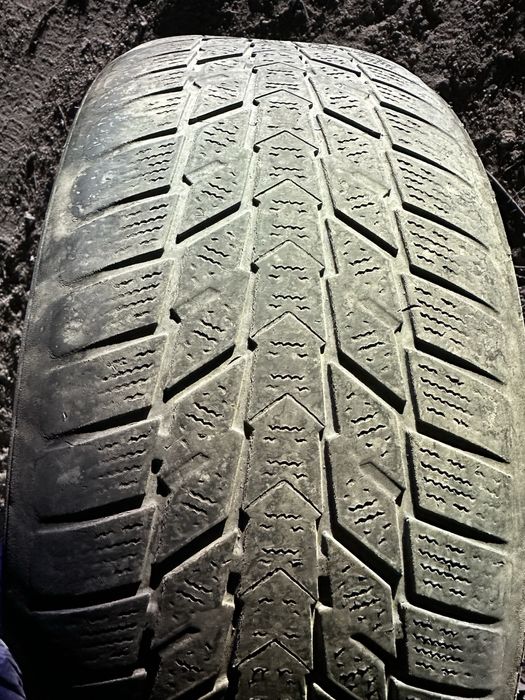 Шины  215/55R17 (8шт)