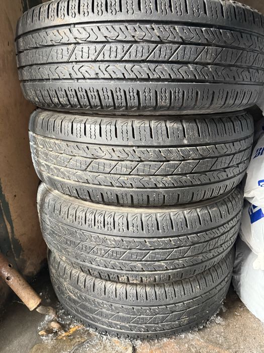 Продам шины от тойота рав 4