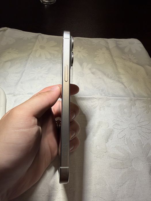 iPhone 15 Pro Max White 256 GB 88% Battery Health