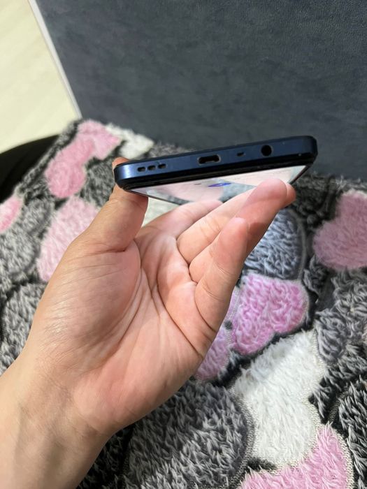 Оппо А17   64 гб