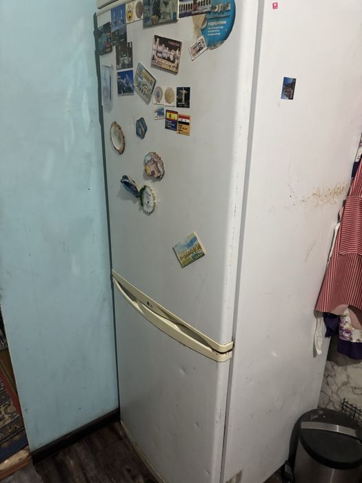 Продам холодильник
