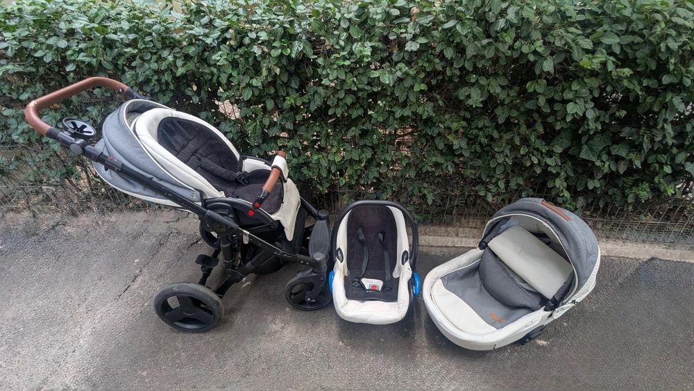 Vând Carucior 3 in 1 Krausman Nexxo, stare foarte bună, complet, Alb