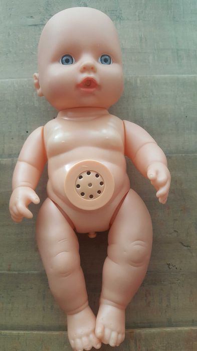 Плачещо, пишкащо бебе Mini Baby