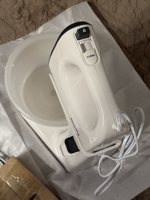 Mixer cu bol Philips Viva Collection HR3745/00 450 W