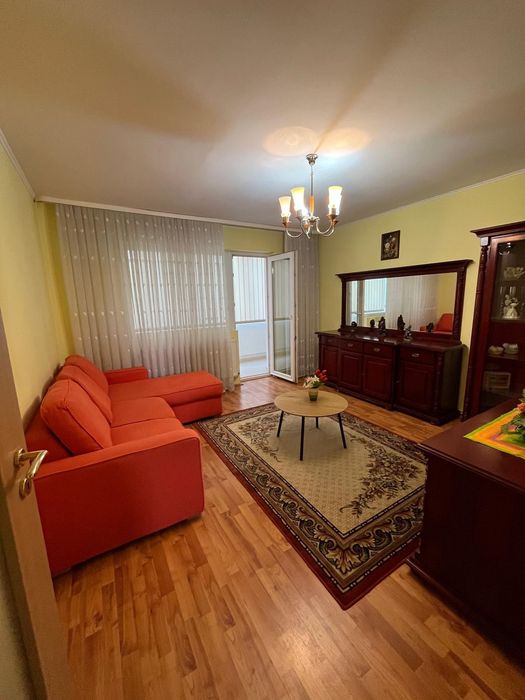 Persoana fizica vând Apartament 2 camere în deva