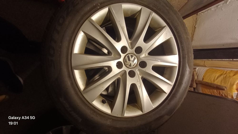 Vând jante aliaj r17 volkswagen