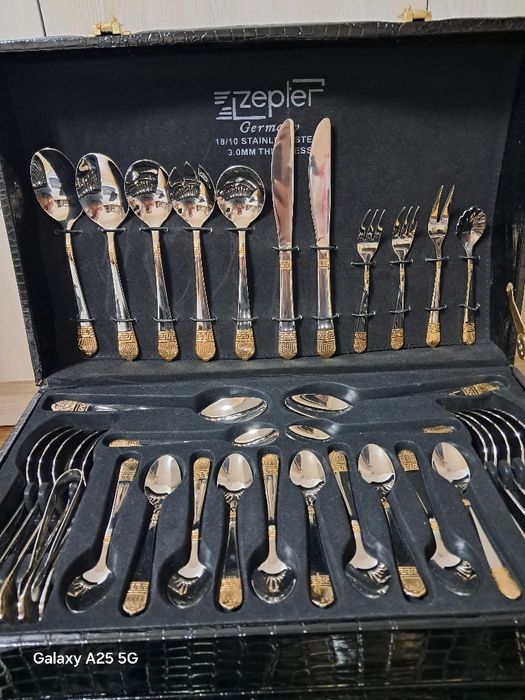 Набор кухонных принадлежностей