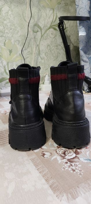 Продаются ботинки женские демисезонные из натуральной кожи