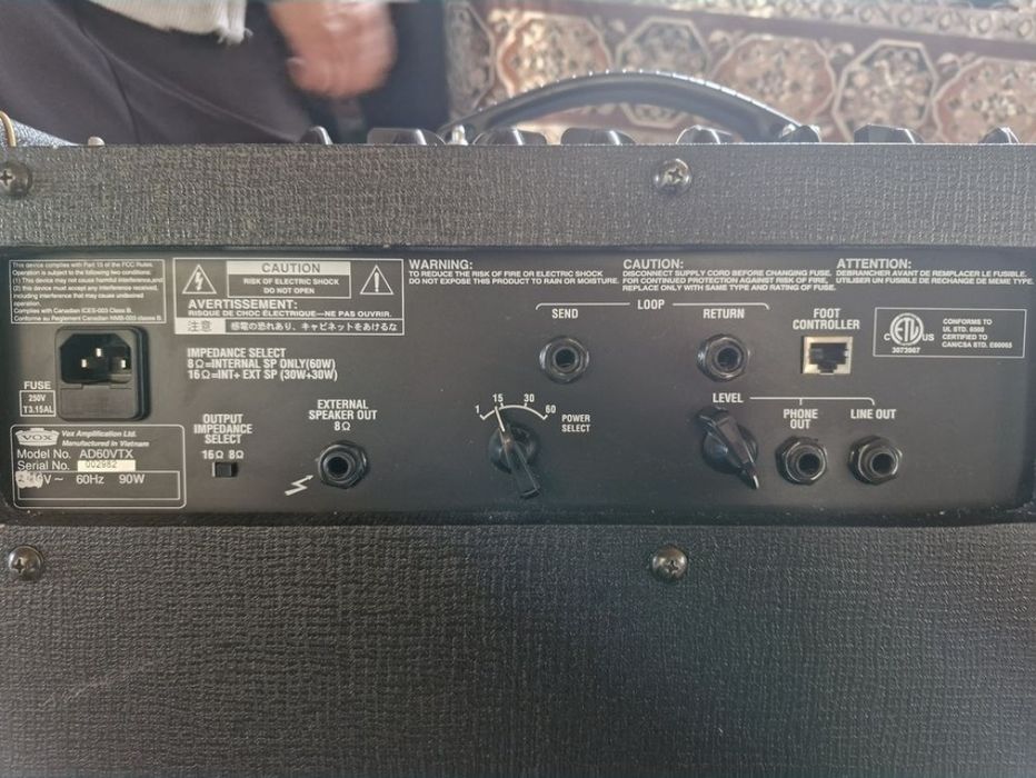 VOX AD60VTX cu pedale originale – amplificator cu lampă (valvă)